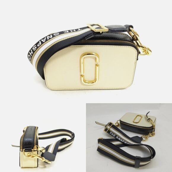 Marc Jacobs Handbags - 💎✨Authentic✨💎MARC JACOBS Crossbody bag Off-White Leather